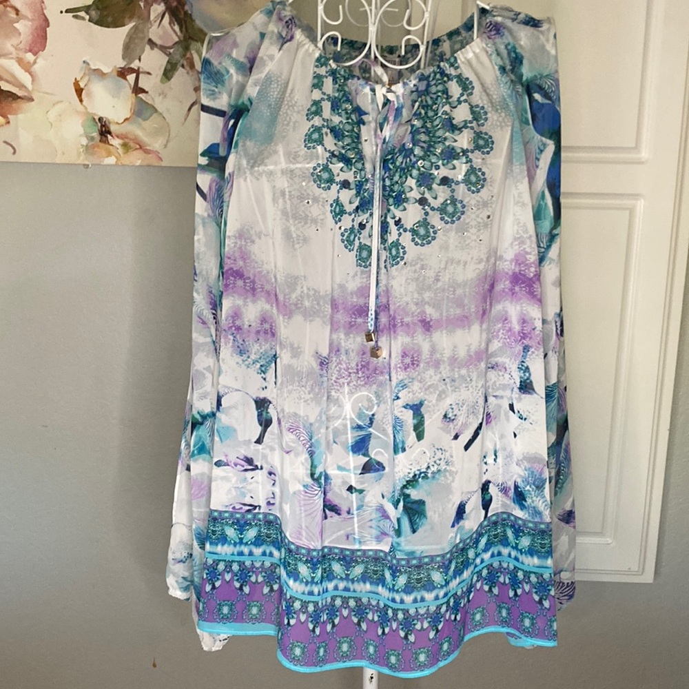 Jennifer Lopez blouse cold shoulder blue floral large never worn